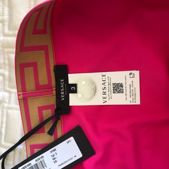 💋 Versace Greca Bikini Bottom Size Medium $200..  NEW - Picture 2 of 6